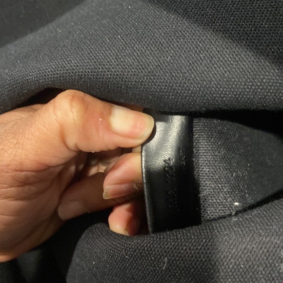 Authentic ❤️givenchy - Picture 6 of 7